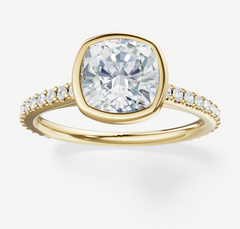 18k-yellow-gold-cushion-2ct