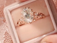 Style 103345: Venus Engagement Ring with Antique Oval Center