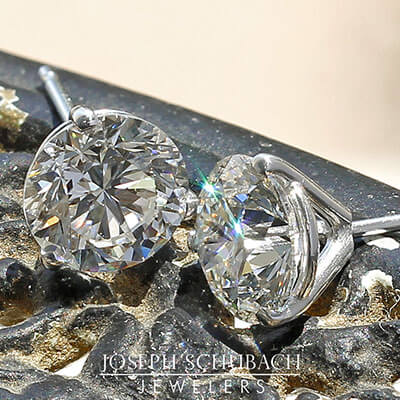3 Prong Martini Stud Earrings - Detail