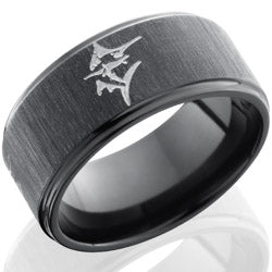 Style 103865: Zirconium 10mm Flat Band with Grooved Edges and Marlin Pattern