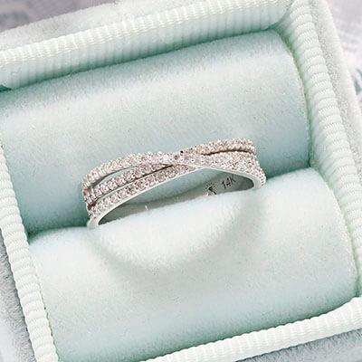 Style 103368: Three row lab diamond bridge wedding band