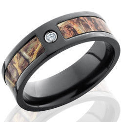 Style 103951: Zirconium 7mm Flat Band with 5mm of Realtree Max4 Camo and Flush White Diamond.